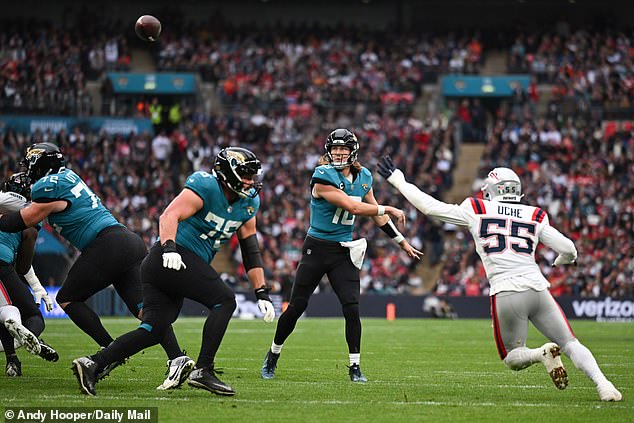 A record crowd saw the Jaguars fight back from behind to defeat the New England Patriots