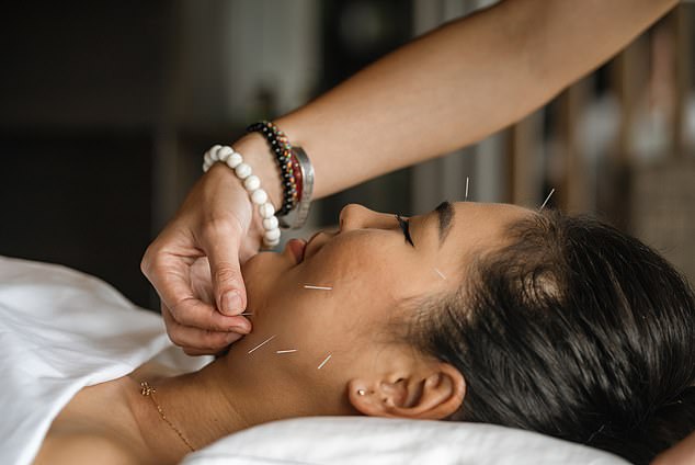 Acupuncture can nourish and strengthen the kidneys, enhancing sexual function