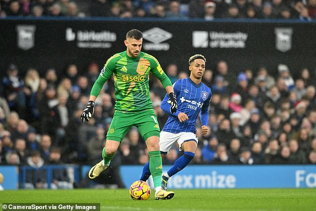 Dubravka is currently playing in the absence of Nick Pope, who is currently out with a knee injury