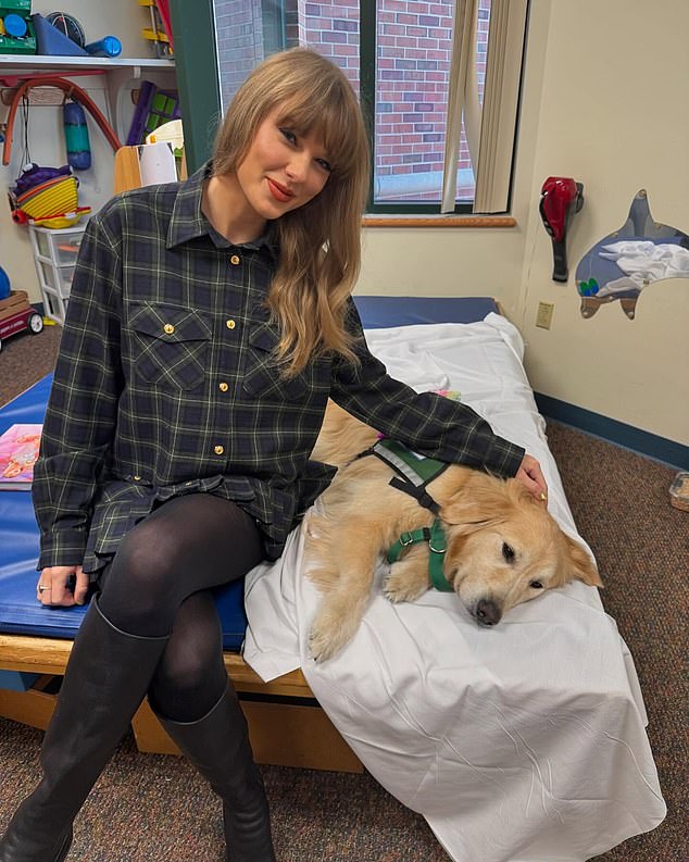 Clearly, Taylor didn't forget how much the patient loved the outfit, and sent her the exact same dress for the holidays