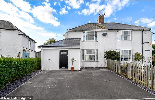 For sale: This semi-detached house with three bedrooms is for sale via Nina Makelaars