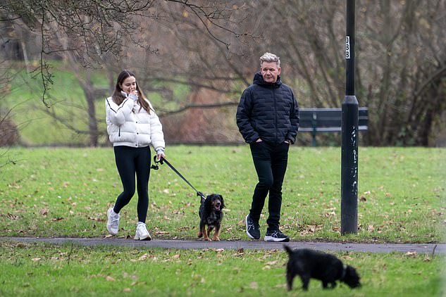 Holly and Gordon also took time to catch up and enjoy some family time