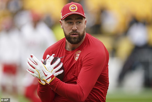 1735146033 212 Festive Travis Kelce wears Santa hat into Chiefs Steelers game as