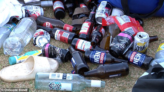 An additional 250 rubbish bins were placed on Bronte Beach and additional toilets and a urinal were installed to cope with the attack