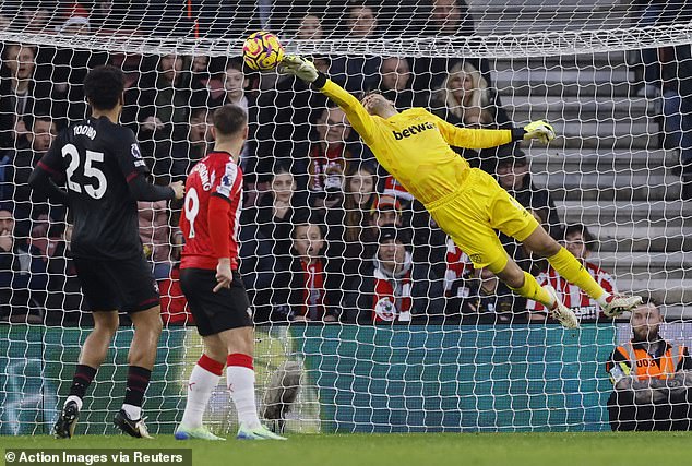 Fabianski had a great game and made a crucial stop to deny Paul Onuachu