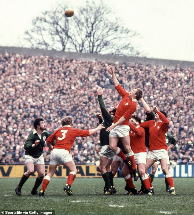 Wheel (competing on lineout) was part of two Grand Slam winning Welsh teams, and also won four Triple Crowns