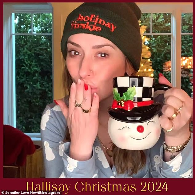 Also on Thursday, Jennifer shared a GIF of a personalized holiday photo booth from the company Birdie Booth