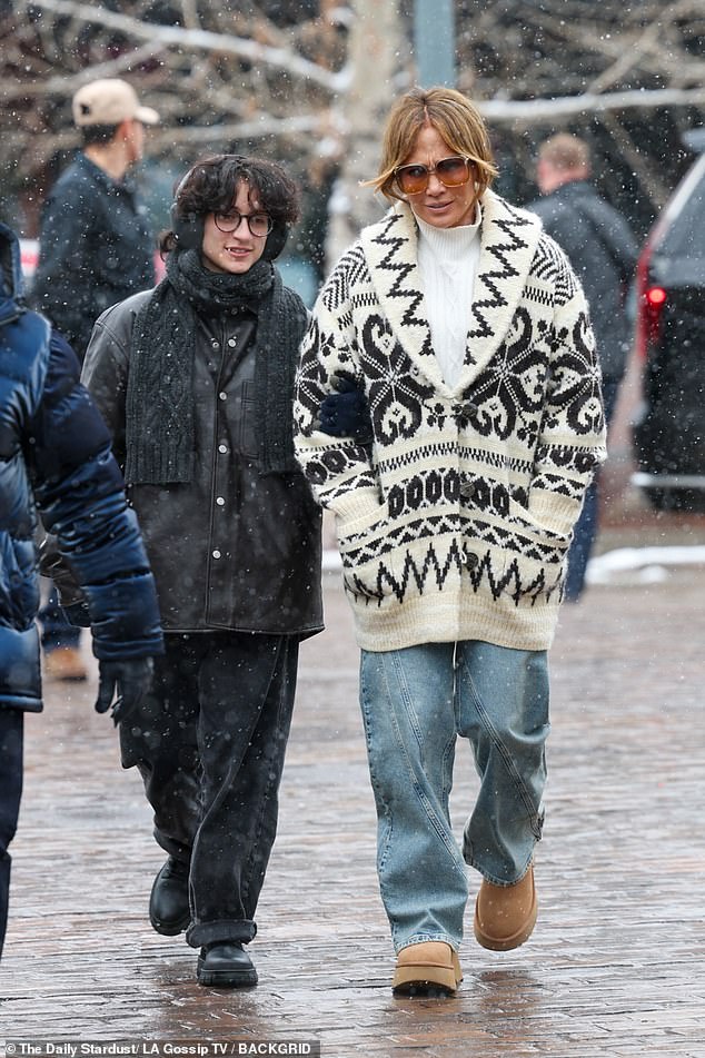 The gender-neutral 16-year-old – who has been using they/them pronouns since 2022 – dressed in a black leather jacket, knitted scarf and baggy jeans