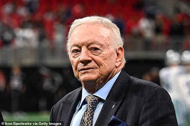 Cowboys owner Jerry Jones has remained noncommittal about Mike McCarthy's future