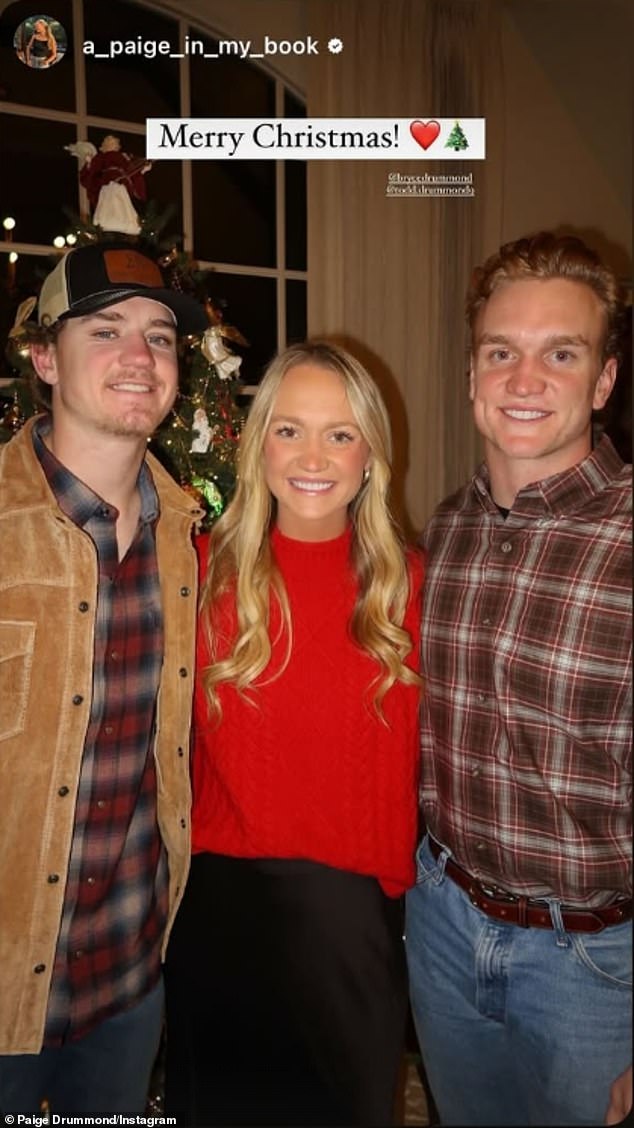 The Drummonds were joined by their (from L-R) 20-year-old son Todd, 25-year-old daughter Paige and 22-year-old son Bryce for the family festivities