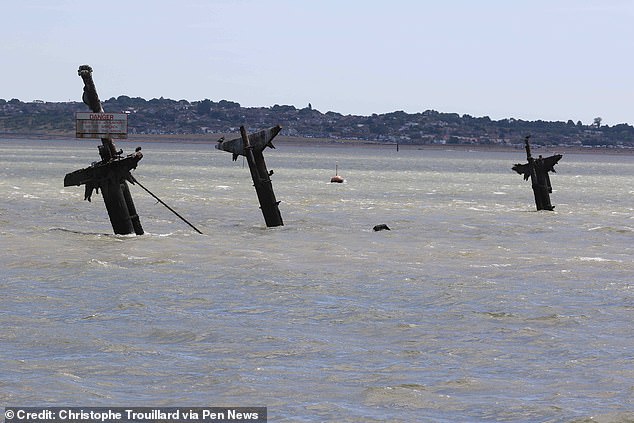 There are plans to remove the masts of the SS Richard Montgomery, which still rise above the waterline, lest they collapse onto the wreck and cause an explosion.