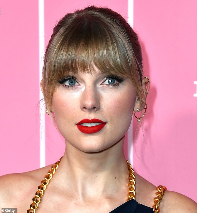 Taylor Swift's big eyes are also something that many women ask for