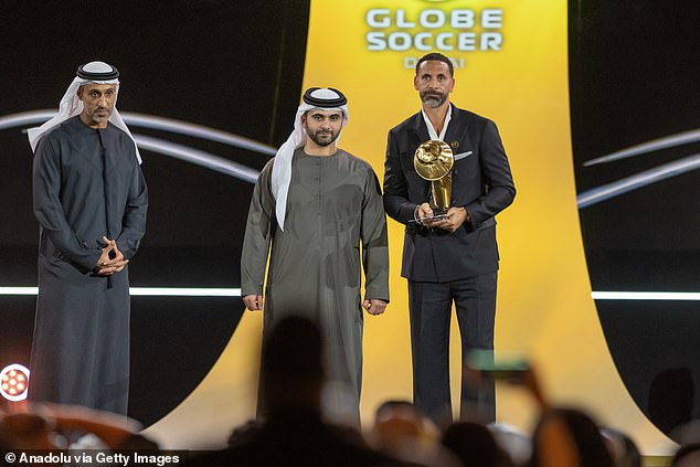 Meanwhile, Rio, who received the Player Career Award, looked dapper in a black suit