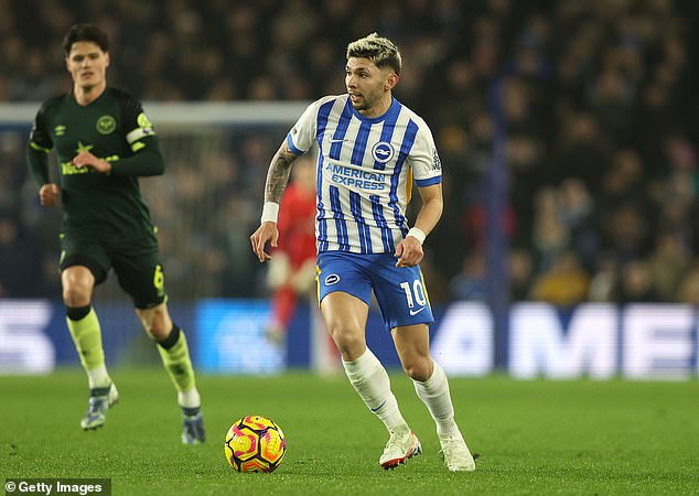 Enciso continued to find himself in dangerous positions for The Seagulls in the second half, although he lacked composure in front of goal