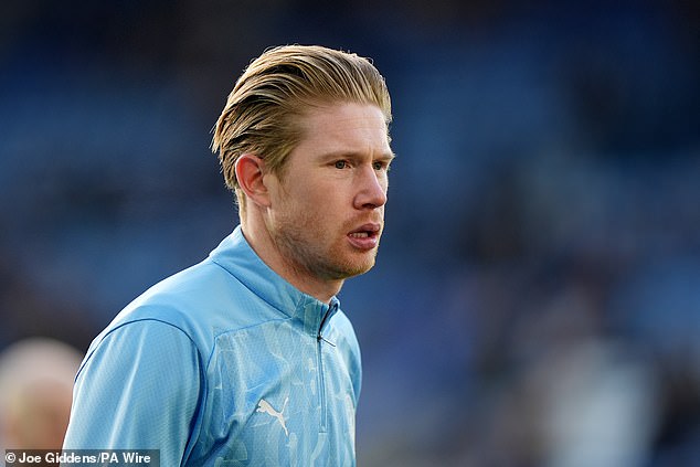 1735486893 828 Gary Neville slams Kevin De Bruyne for trying to con