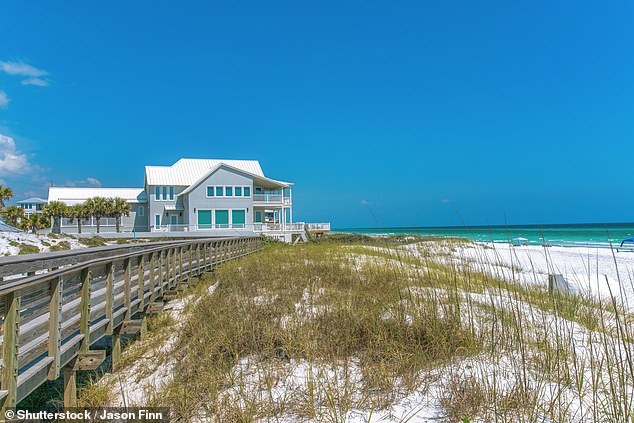 Winter in Destin brings mild temperatures in the mid-60s, fewer crowds and plenty of sunshine to explore the natural sights