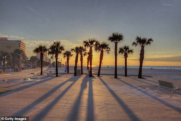 With average winter temperatures in the mid-50s, travelers can also enjoy relaxing walks along Gulf Shores' public beach