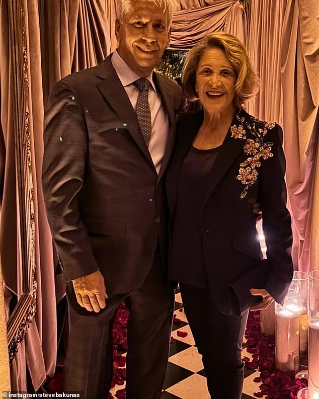 Just two weeks before Linda passed away, Steve shared on Instagram an adorable photo of him and Linda at actor Sarah Paulson's 50th birthday (pictured)