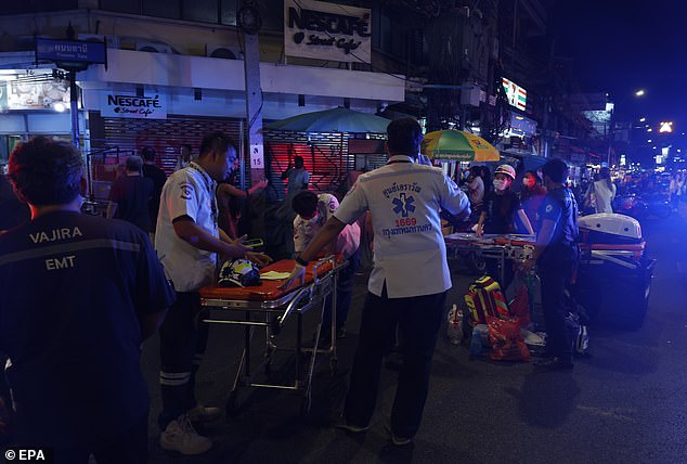 Thai rescuers helped forty people from the roof of the building