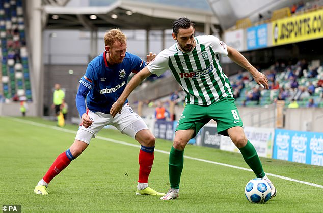 Newberry won two Irish Premiership titles during his three-year spell at Linfield