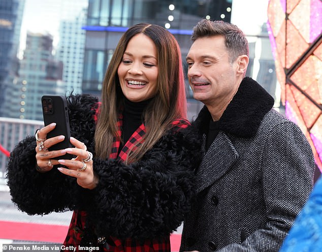 Ryan and Rita posed for selfies at a pre-show event on Monday