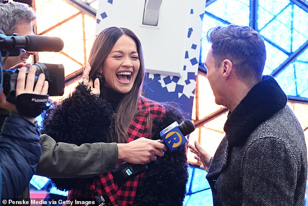 The co-stars' chemistry was on display as they laughed during pre-show interviews