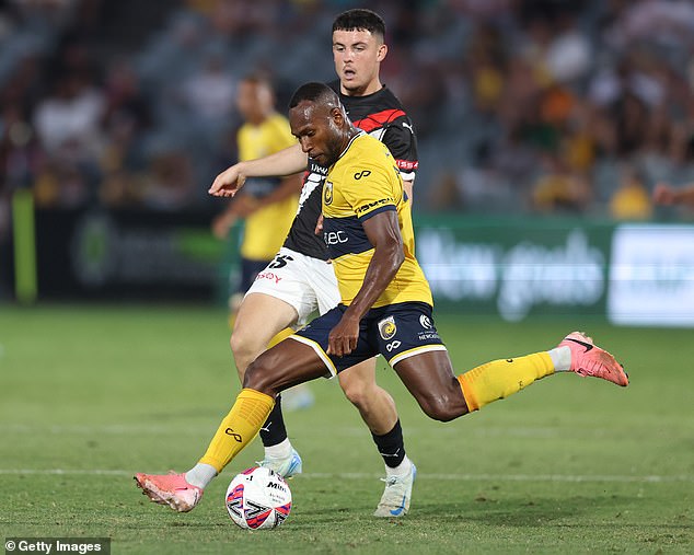 Brian Kaltak of the Mariners with the ball during the A-League match between Central Coast Mariners and Melbourne City at Industree Group Stadium, on December 31, 2024 in Gosford