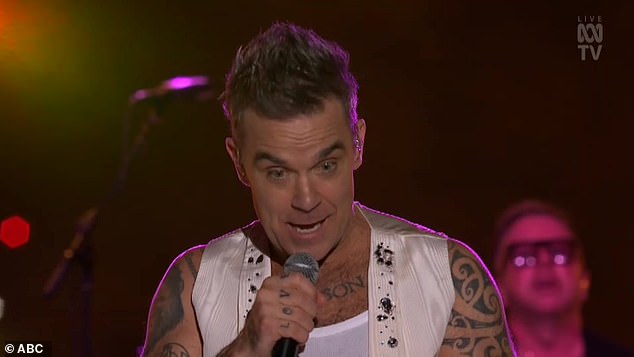 1735686574 339 Robbie Williams calls out crowd member during Sydney New Years