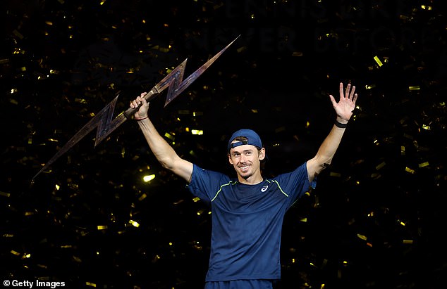 Alex de Minaur ended his year in style, winning $1.2 million at the UTS London event