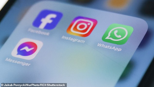 Social media users have been hit by a global outage, with thousands of Australians unable to connect to Facebook, Instagram, WhatsApp and Facebook Messenger