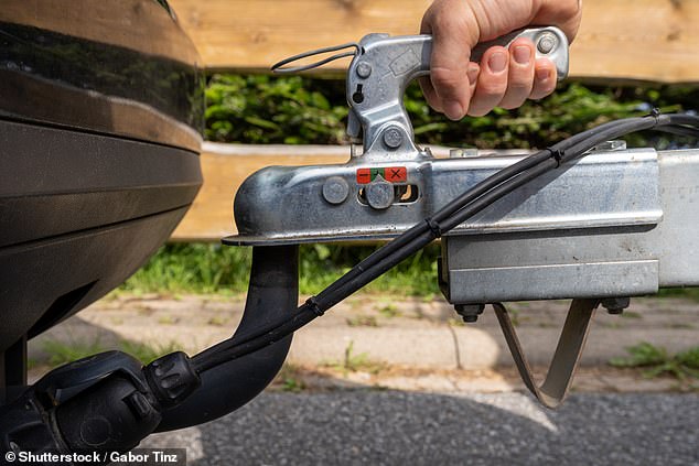 Auto Express is warning motorists that their car insurance could be invalid if they have not declared that their car is fitted with a tow bar. It turned out that comparison websites do not mention a tow bar as a change that could affect their policy