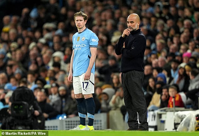 Gary Neville was one of the experts who put forward the idea that something is not right between Kevin de Bruyne and his manager Pep Guardiola