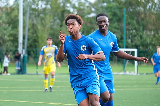 Tributes have been paid to Kaylen Dennis, a 17-year-old footballer for Walthamstow FC's under-23 team, who died during a match last weekend