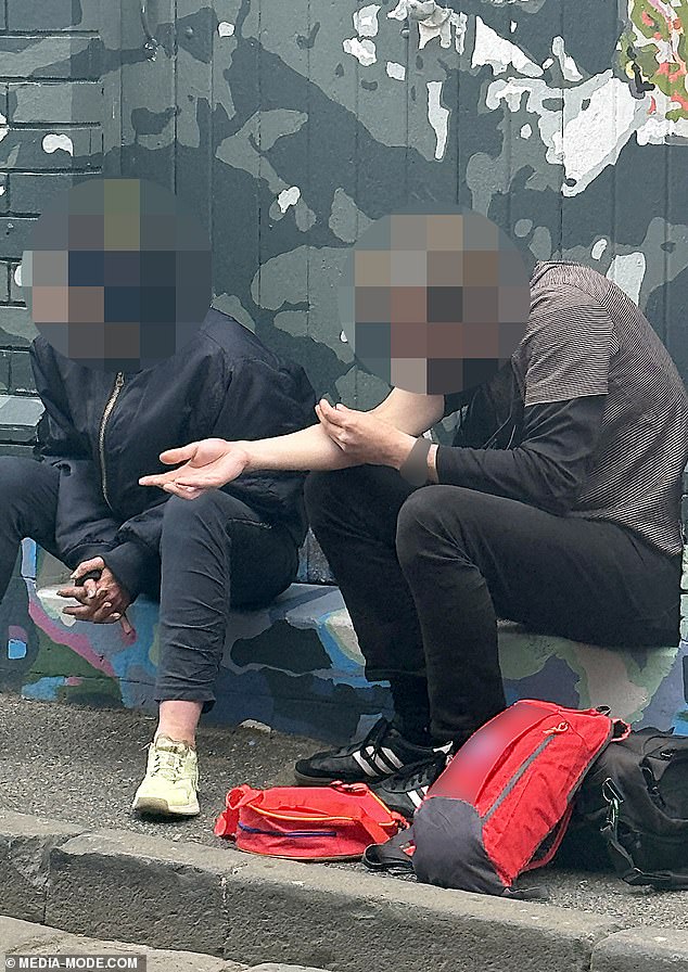 Drug addicts are skyrocketing in Melbourne. They do it without caring who walks past