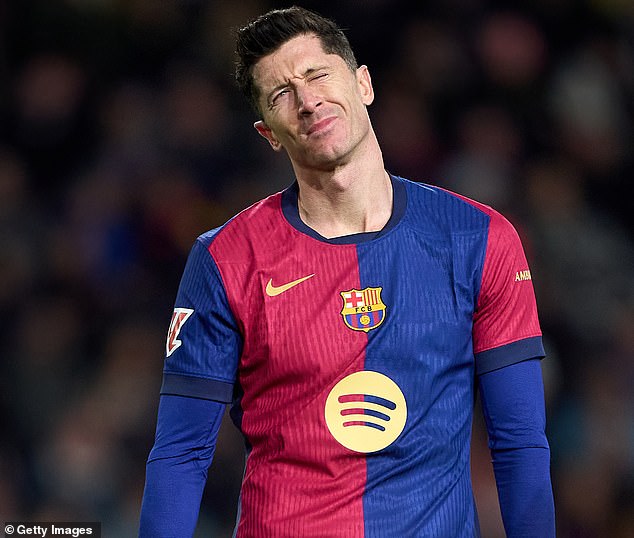 Spanish media branded Robert Lewandowski an 'unrecognizable' figure after Barcelona made a mistake in the title race