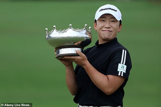 It was a tumultuous final round for Shin as she ended hopes of an Australian winner claiming the title on home soil for the first time since Karrie Webb lifted the title a decade ago.