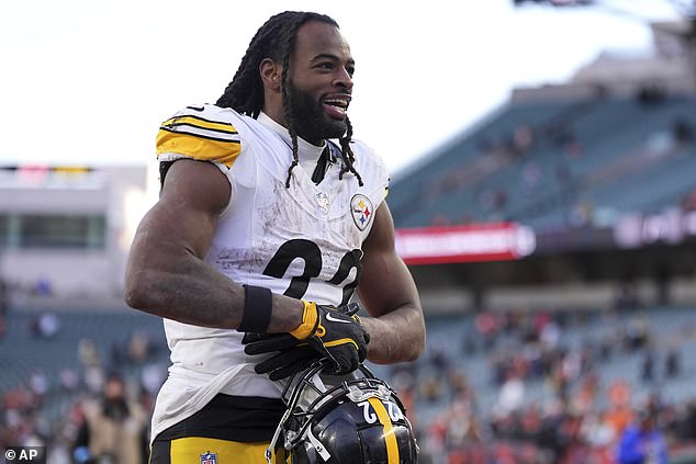 Pittsburgh Steelers running back Najee Harris overindulged in Thanksgiving festivities