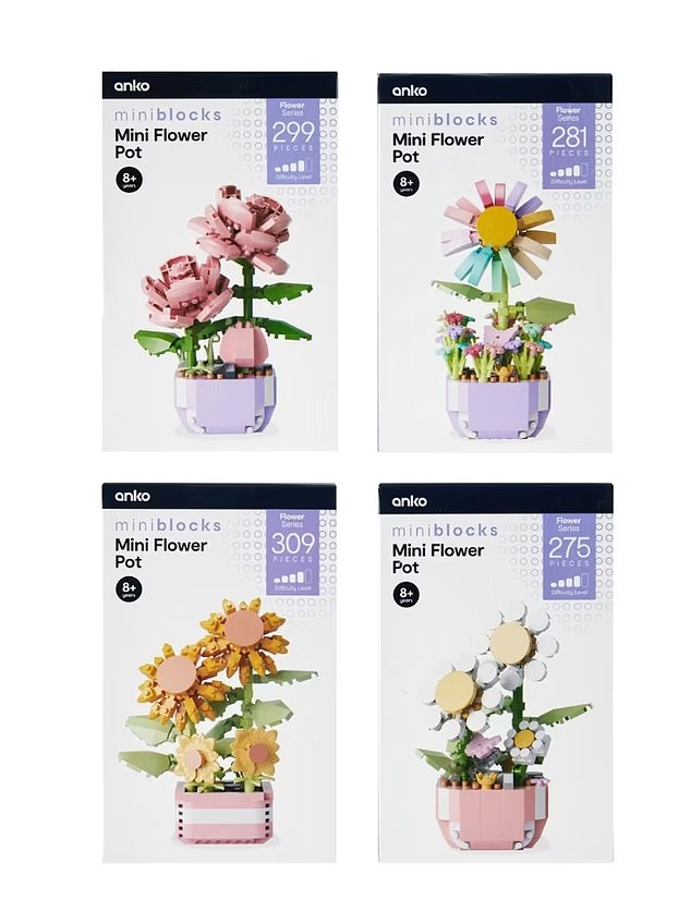 The mini blocks flower series (€5 each) contains a varied selection of flowers that you can make from plastic bricks