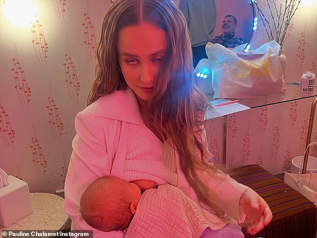 Highlights included a beautiful nude mirror selfie from her pregnancy and a candid photo of her breastfeeding, marking her first social media recognition of her journey to motherhood.