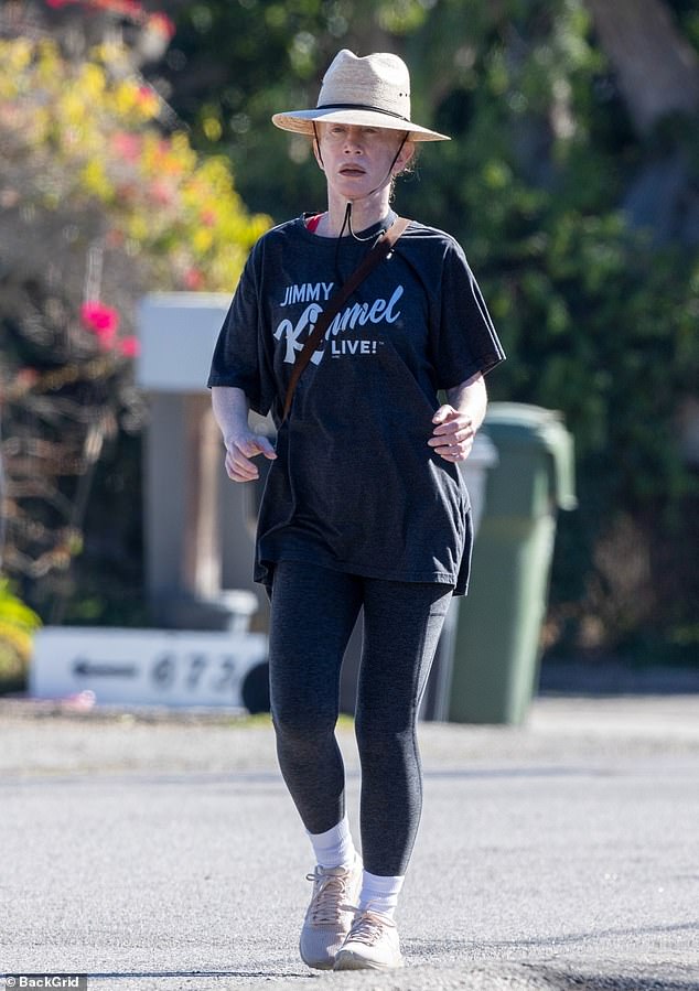 It's Kathy Griffin! The 63-year-old comedian looked unrecognizable Friday morning at a makeup-free job in affluent Malibu