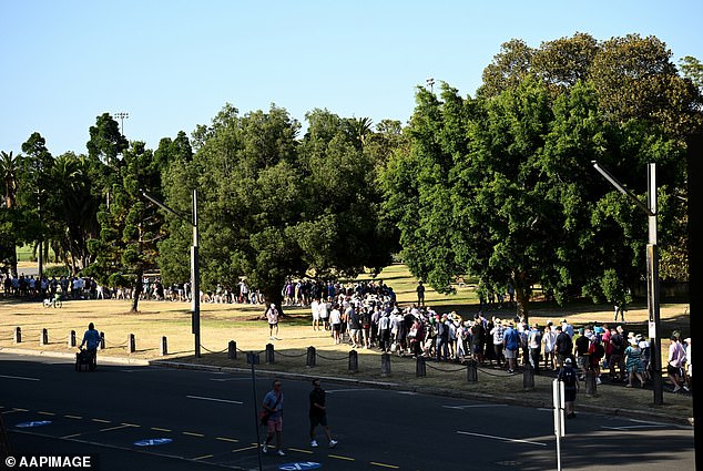 The heatwave will bring sweltering conditions for both players and spectators during the SCG match