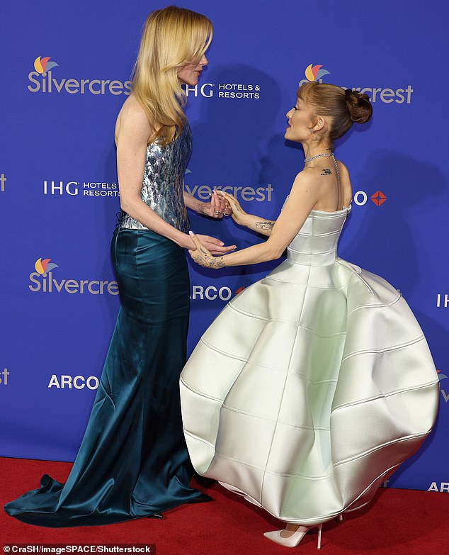 During the red carpet portion, Ariana, 31, paid her respects to Nicole, 57, by bowing and kissing the older actress' hand.