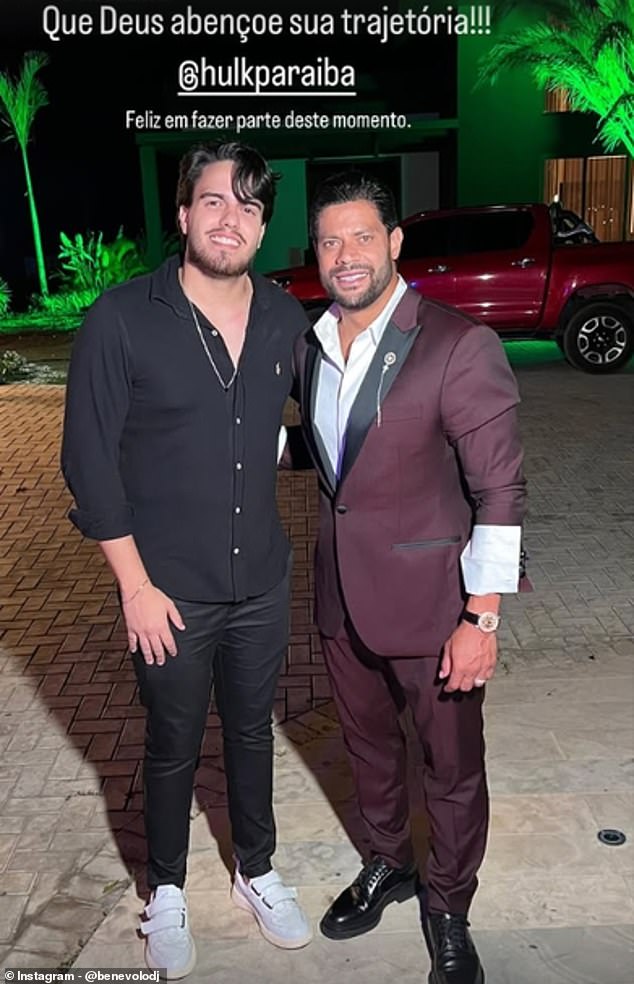 Hulk wore a wine-colored suit for the ceremony, which took place at Campina Grande