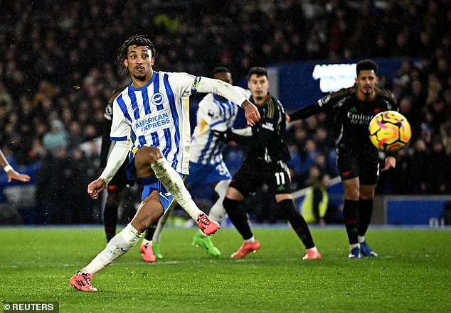 Pedro scored from the spot to save a 1-1 draw for Brighton that undermines Arsenal's title hopes