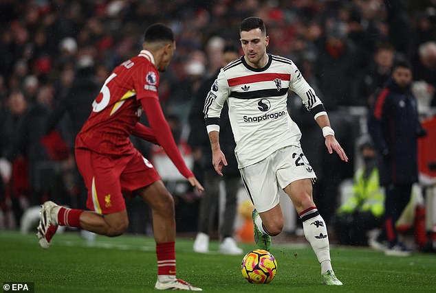 Diogo Dalot made Alexander-Arnold's evening a misery down Manchester United's left