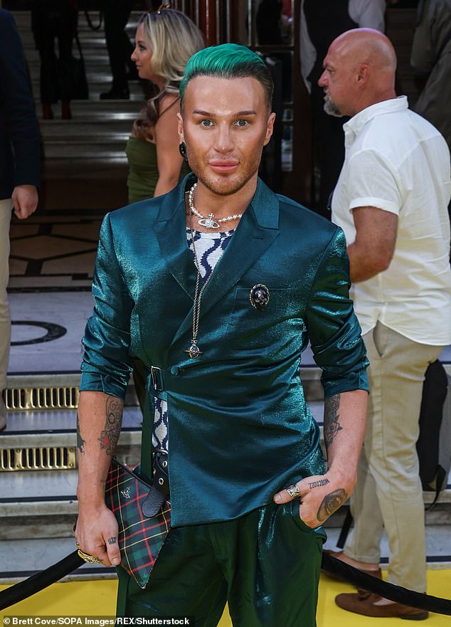 The Vivienne can be seen at the press evening of The Wizard of Oz in 2023