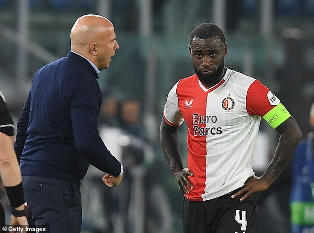 Lutsharel Geertruida, a former Feyenoord star, similarly threatened to walk away from Slot