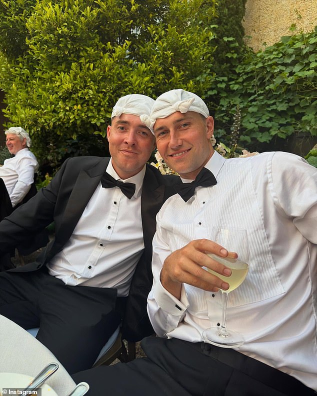 Garnder (right) was seen tying his napkin around his head with other guests at dinner