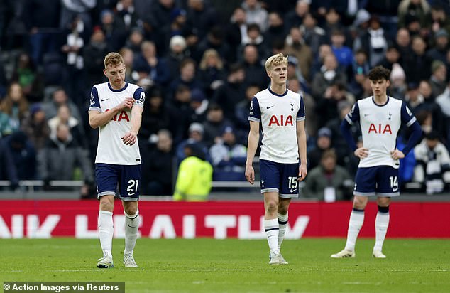 Tottenham suffered another defeat on Saturday as the team was gripped by injuries and illness