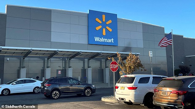 Walmart's heart-shaped sign is currently in more than 100 online shopper bags